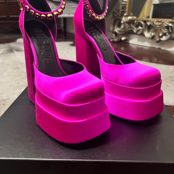 Versace Medusa Aevitas platform pump 35.5 - Picture 2 of 11